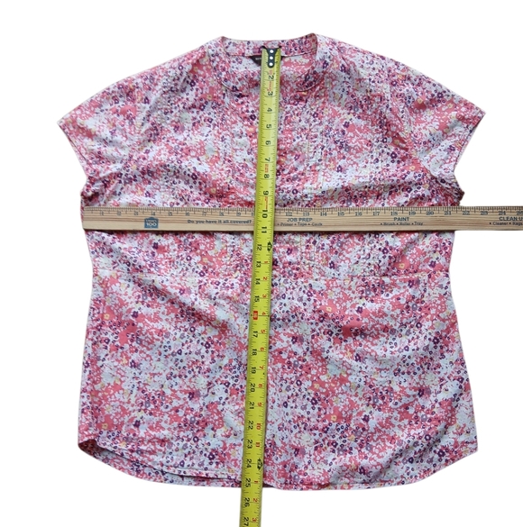 Bit & Bridle Women's Size Large 100% Cotton Pink Floral Blouse - Picture 4 of 5